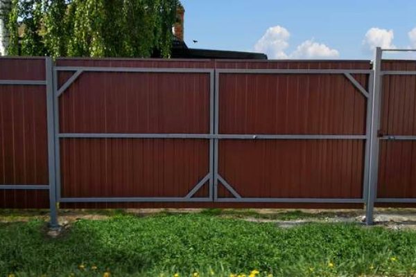 Ворота распашные из профлиста